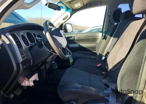 2010 Toyota Tundra Double Cab Sr5 из США, поврежденный, VIN 5TFUM5F1XAX009865